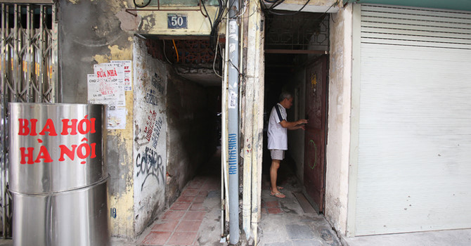 Ngõ nhỏ, phố nhỏ là hình ảnh quen thuộc của phố phường Hà Nội.
