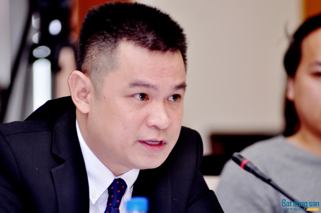 Ông Lê Trọng Minh, Tổng Biên tập Báo Đầu tư phát biểu khai mạc buổi Tọa đàm.