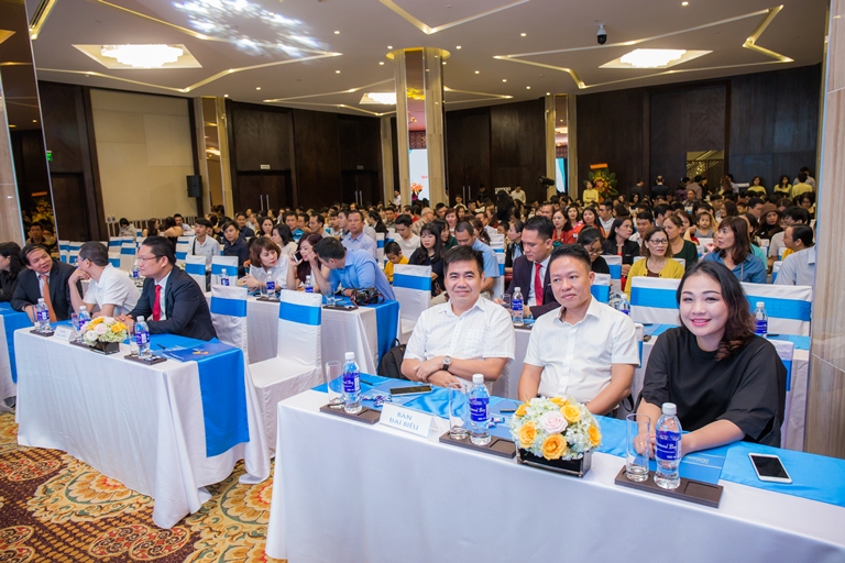 Hơn 700 khách hàng tham dự chương trình mở bán đợt 3 và tri ân khách hàng của dự án P.H Complex Nha Trang