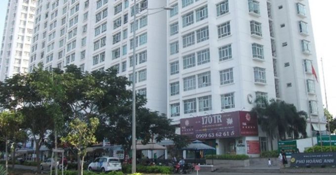 Một vụ tranh chấp phí bảo trì chung cư khác xảy ra tại Chung cư Phú Hoàng Anh (Nhà Bè, TP.HCM) do công ty Hoàng Anh Gia Lai làm chủ đầu tư.