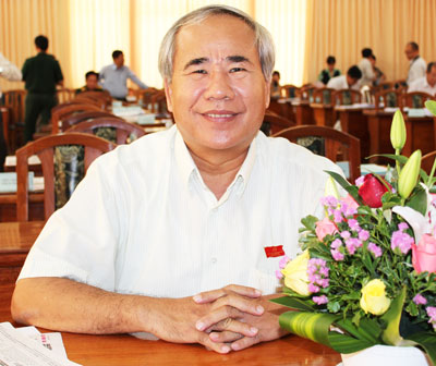 Ông Đào Công Thiên, Phó Chủ tịch UBND tỉnh Khánh Hòa cho biết, việc chuyển nhượng đất nền, huy động vốn bằng hình thức bán nhà ở hình thành trong tương lai của dự án này là không đúng quy định pháp luật.