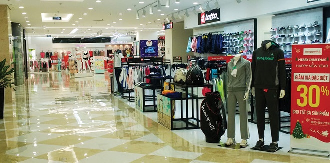 ự phát triển rất nhanh của ngành thời trang và giải trí trong các trung tâm mua sắm.