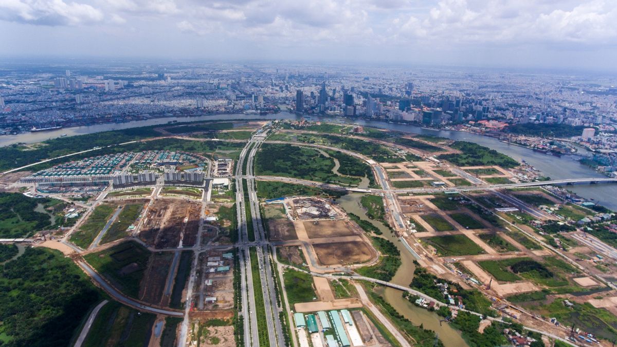 trong tháng 3 vừa qua, Hongkong Land đã chính thức trở thành đối tác chiến lược của Công ty Cổ phần Đầu tư Hạ tầng Kỹ thuật TP.Hồ Chí Minh (HoSE: CII) trong việc khai thác các dự án nhà ở trên quỹ đất nhận được tại Khu đô thị mới Thủ Thiêm.