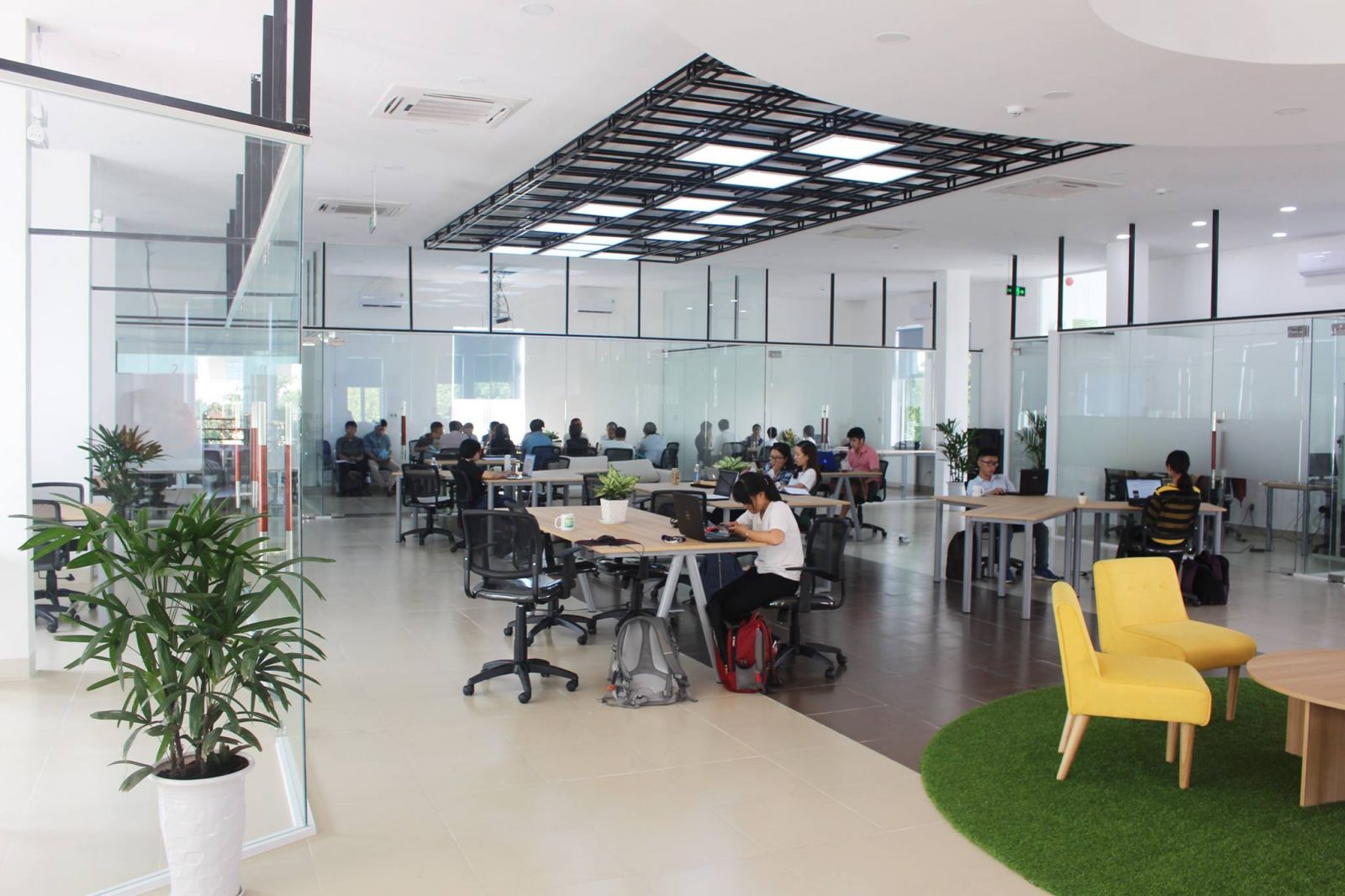 Trong năm 2018, thị trường văn phòng sẽ nổi lên những mô hình văn phòng kiểu mới như văn phòng dịch vụ và không gian làm việc chung.