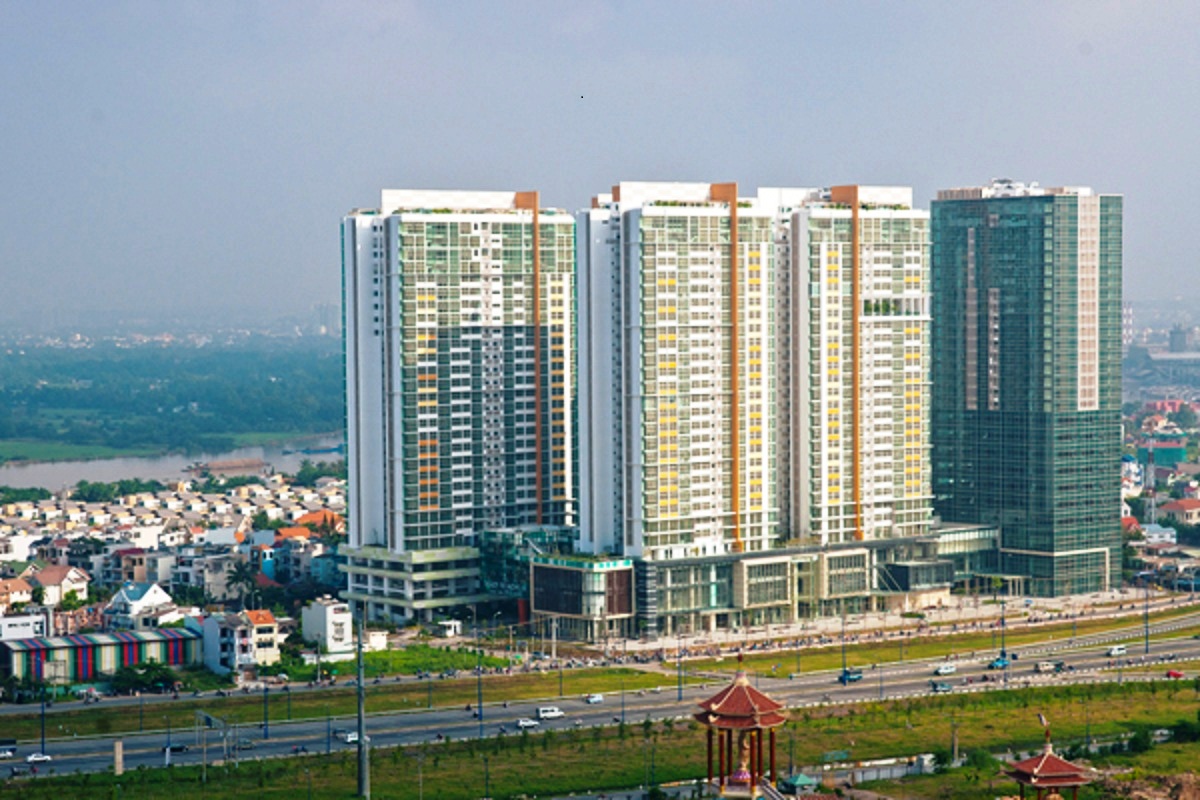 nhiều đại gia bất động sản đổ bộ vùng ven Sài Gòn triển khai hàng loạt dự án căn hộ giá vừa mang tiêu chuẩn cao cấp.