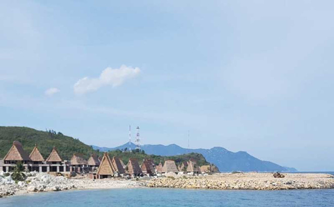 Một khu đất mới lấn ra biển vừa hình thành tại dự án khu nghỉ dưỡng Champarama Resort & Spa. 