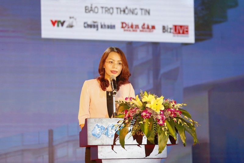 Bà Hương Trần Kiều Dung - Phó Chủ tịch HĐQT Tập đoàn FLC phát biểu khai mạc Hội thảo 