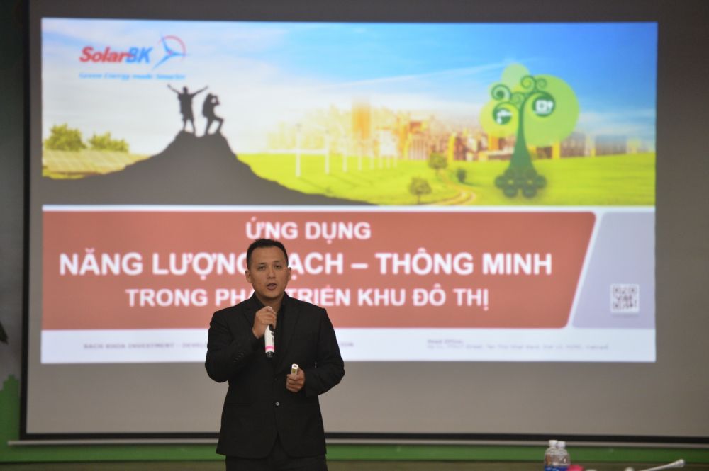 Ông Nguyễn Vũ Nguyên - Đại diện SolarBK trình bày về giải pháp ứng dụng năng lượng sạch trong phát triển khu đô thị