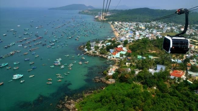 Huyện đảo Phú Quốc, nơi chuẩn bị trở thành một trong ba đặc khu kinh tế của Việt Nam