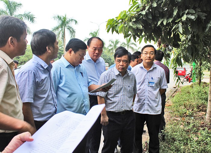 Chủ tịch UBND tỉnh Nghệ An và đoàn công tác kiểm tra dự án đã gia hạn nhưng chậm triển khaip/