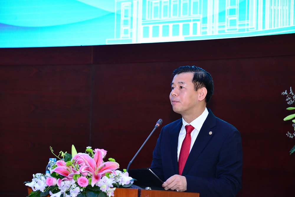 Ông Nguyễn Việt Quang – Tổng Giám đốc Tập đoàn Vingroup phát biểu tại Lễ niêm yết.