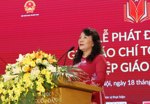 Thứ trưởng Bộ GD&ĐT Nguyễn Thị Nghĩa phát biểu tại lễ phát động 