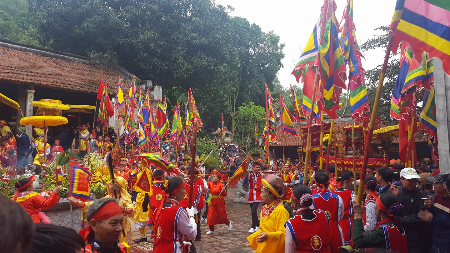 Lễ hội đền Sòng thu hút hàng nghìn du khách mỗi năm