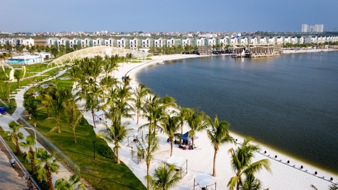 Không còn là tưởng tượng, “Thành phố biển hồ” giữa lòng Hà Nội đã hiện hữu vô cùng ấn tượng trước hàng ngàn khách mời tại sự kiện ra mắt hồ trung tâm Vinhomes Ocean Park