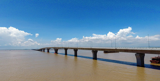 Cầu vượt biển Tân Vũ – Lạch Huyện dài nhất Đông Nam Á chính thức đi vào hoạt động cuối năm 2016, kich cầu du lịch đảo Cát Bà.