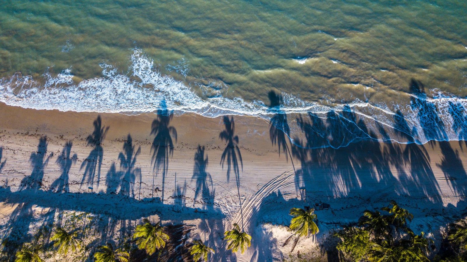Những bãi biển ở Natal phần nhiều vẫn giữ được vẻ nguyên sơ