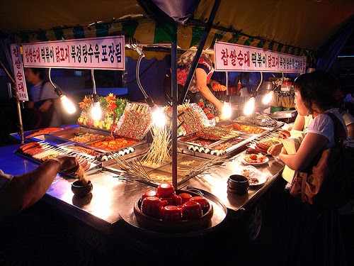 Du lịch Hàn Quốc tự túc không thể bỏ qua các món ăn đường phố