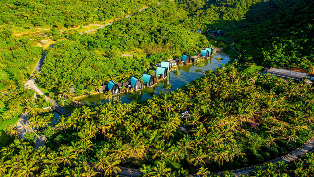 HARNN Heritage Spa trong resort.