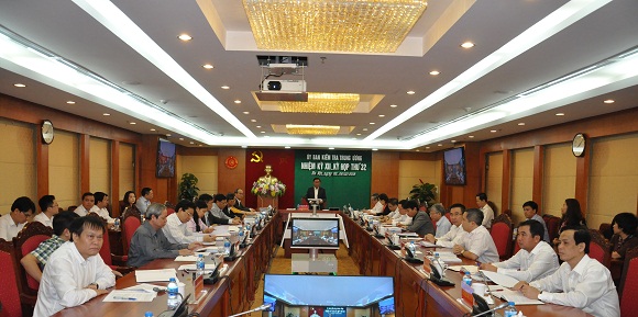 Từ ngày 03 đến 06/12/2018, tại Hà Nội, Ủy ban Kiểm tra Trung ương đã họp kỳ 32. Đồng chí Trần Cẩm Tú, Bí thư Trung ương Đảng, Chủ nhiệm Ủy ban Kiểm tra Trung ương chủ trì kỳ họp.