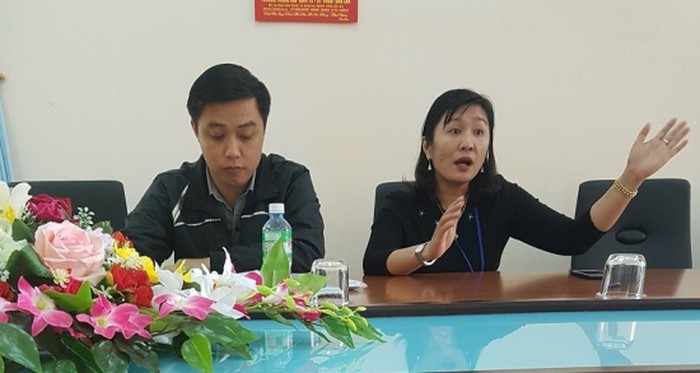 Bà Trần Thị Minh Lý (áo đen) tại buổi làm việc với PV