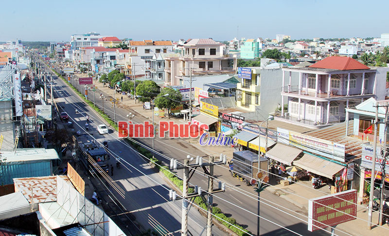 Đường Phú Riềng Đỏ - tuyến đường đẹp và sầm uất nhất ở thị xã Đồng Xoài