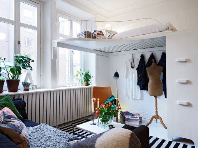 Sử dụng màu sắc của cây xanh kích thước nhỏ kết hợp với nội thất phòng ngủ sẽ là một ý kiến tuyệt vời