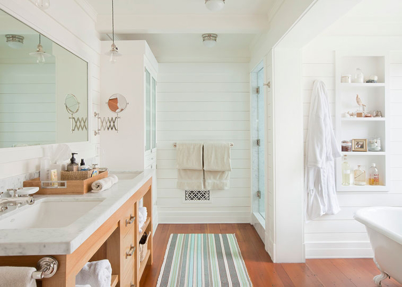 Những phòng tắm đón được nhiều ánh sáng tự nhiên, bạn nên sử dụng tấm thảm có màu sắc sáng, mát như xanh nước, trắng, xanh lá để làm mẫu nội thất phòng tắm trở nên mát mắt hơn vào mùa hè.