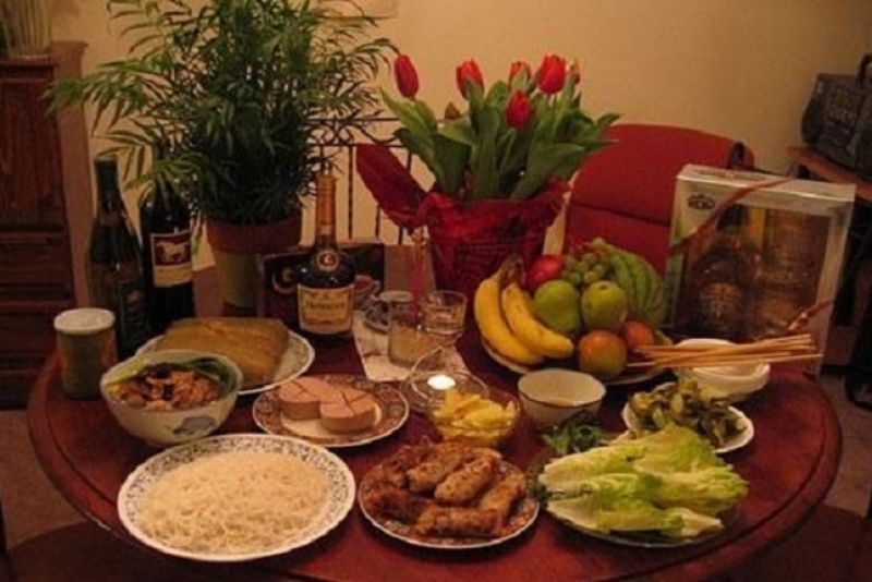 Bữa cơm tất niên và lễ cúng chiều 30 có nhiều tầng ý nghĩa khác nhau