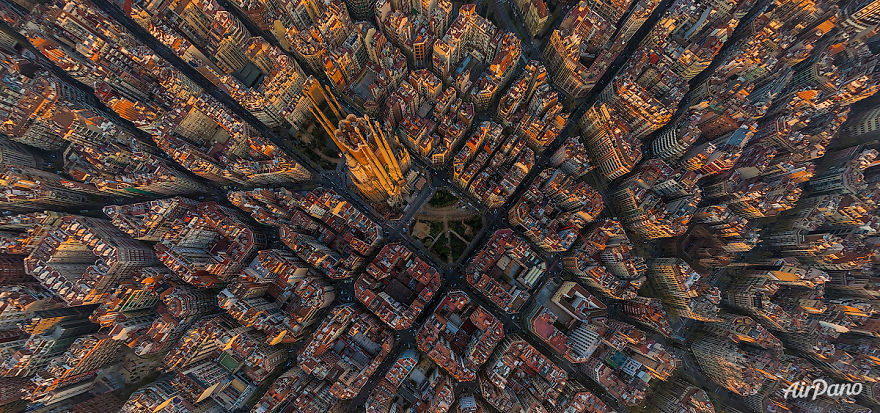 Mô hình quy hoạch ô bàn cờ đầy ấn tượng của Barcelona, Tây Ban Nha