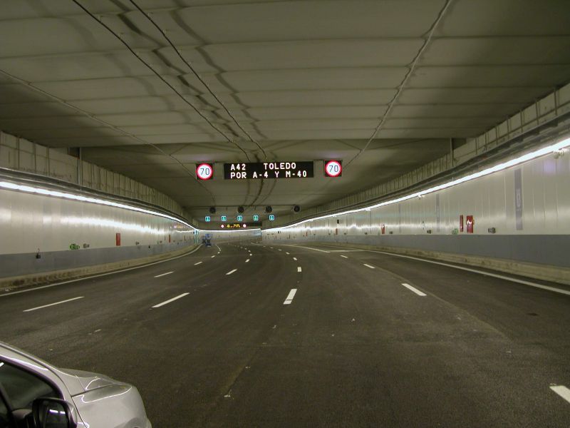 Hầm M30 ở Madrid