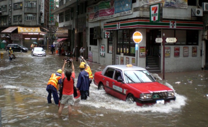 Nghịch lý mưa ngập đường mà vẫn thiếu nước sạch của Hong Kong