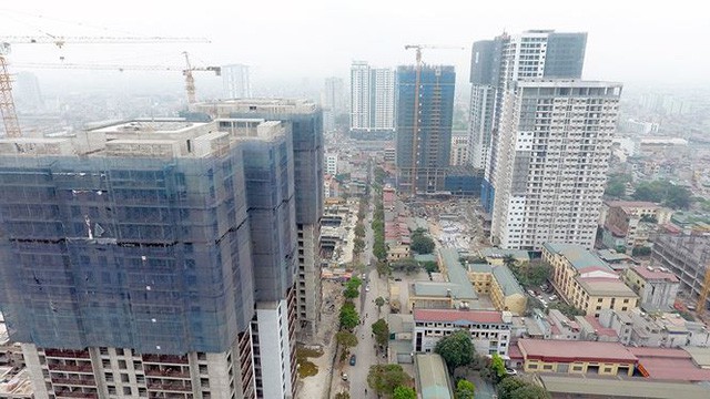 Các chung cư cao tầng hiện tại khu vực Trung Hoà – Nhân Chính, hiện vẫn đang tiếp tục mọc lên rất nhanh.