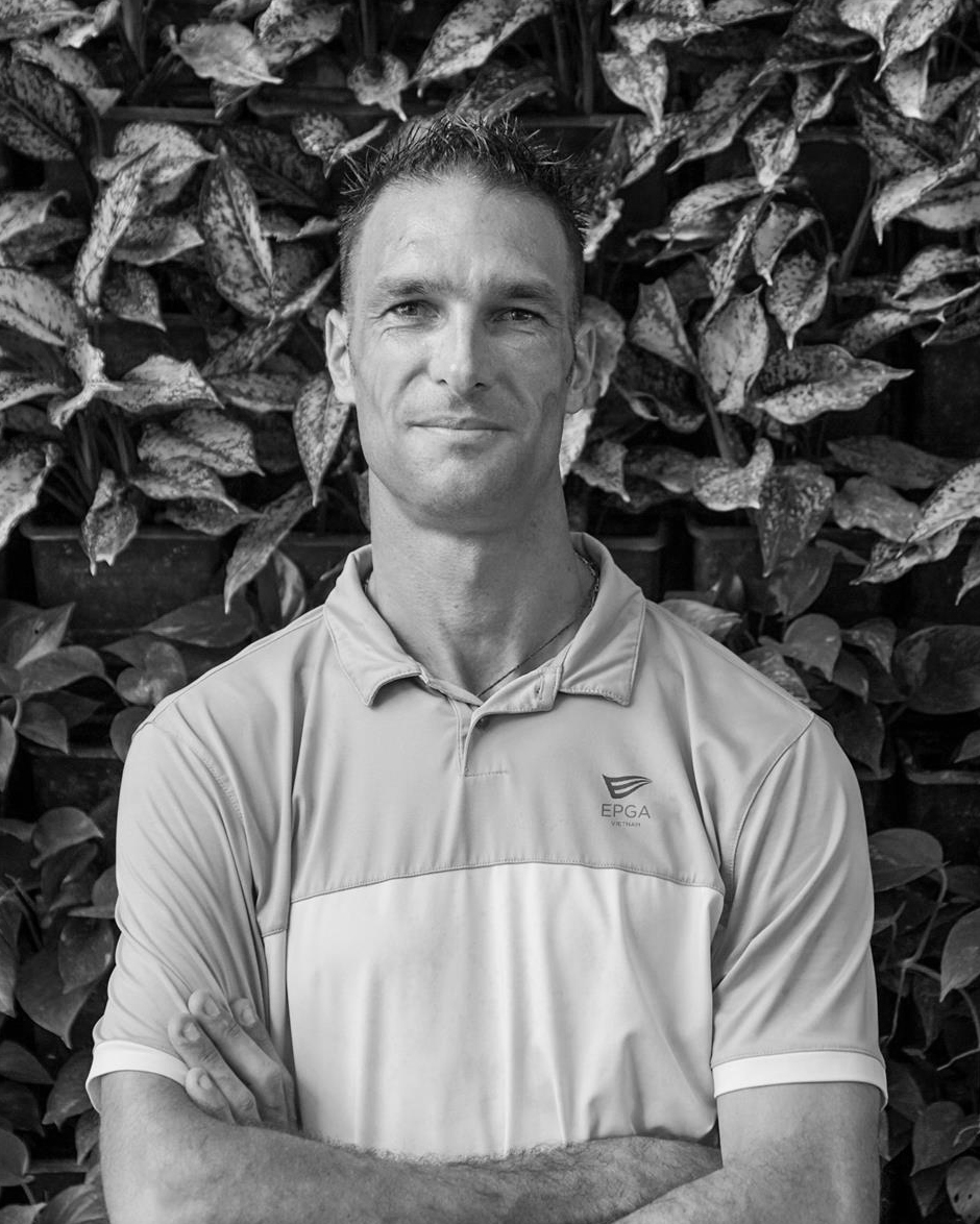 Ông Jean François Le Quere, người Pháp, 38 tuổi, HLV đang làm việc tại Els Performance Golf Academy (EPGA) - Học viện golf nằm trong khu đô thị Ecopark – địa điểm quen thuộc với nhiều golf thủ tại khu vực Hà Nội.