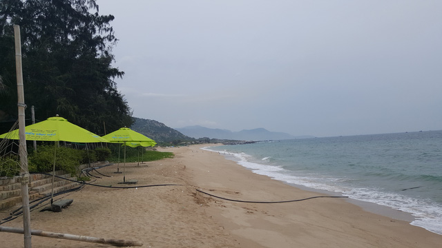  Ninh Thuận sở hữu hơn 100km bờ biển còn hoang sơ nhưng rất ít dự án resort hoạt động hiệu quả. 
