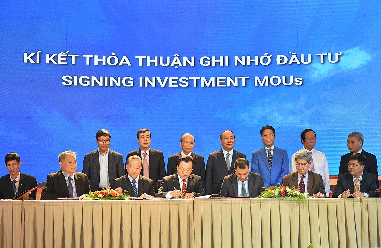 Thủ tướng Nguyễn Xuân Phúc chứng kiến Lễ ký ghi nhớ thỏa thuận đầu tư tại hội nghị