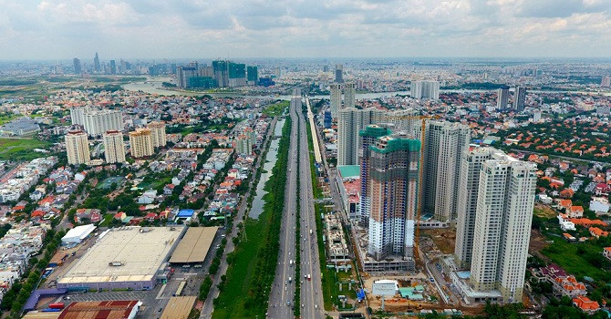 Xa lộ Hà Nội là một trong những con đường 