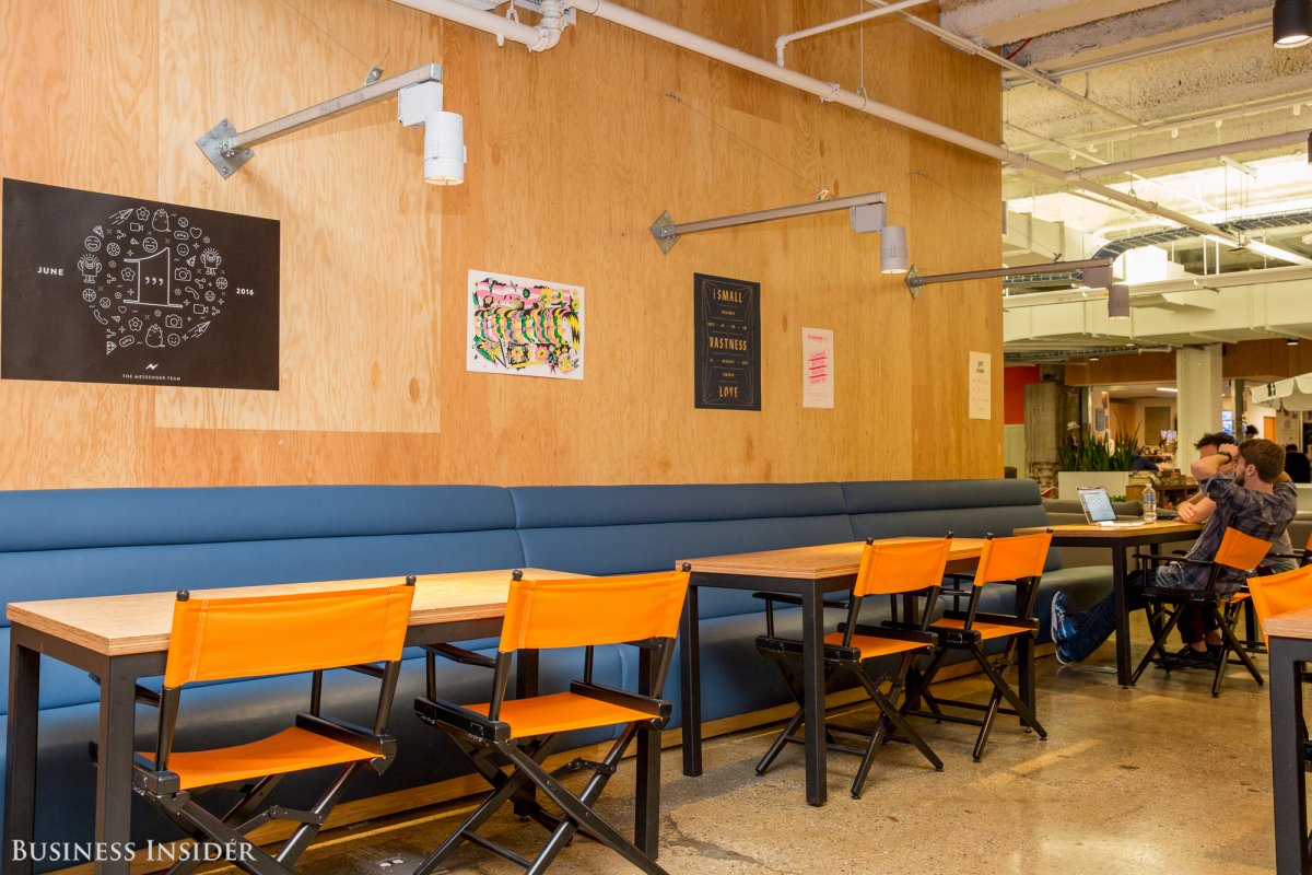 Văn phòng của Facebook tại New York - ngôi nhà thứ hai của đội kỹ thuật, kinh doanh và khối nhân sự - có một không gian mở đáng mơ ước.