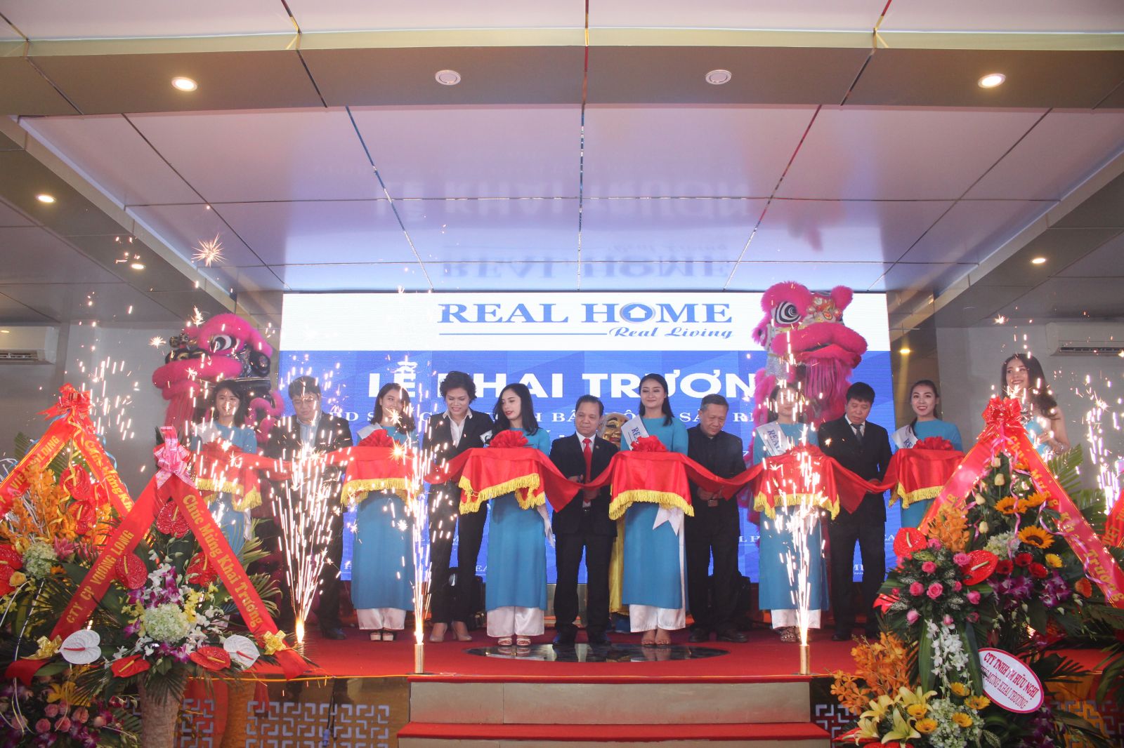 Lễ cắt băng khai trương văn phòng giao dịch Real Home tại Vân Đồn, Quảng Ninh sá ng ngày 9/12/2017