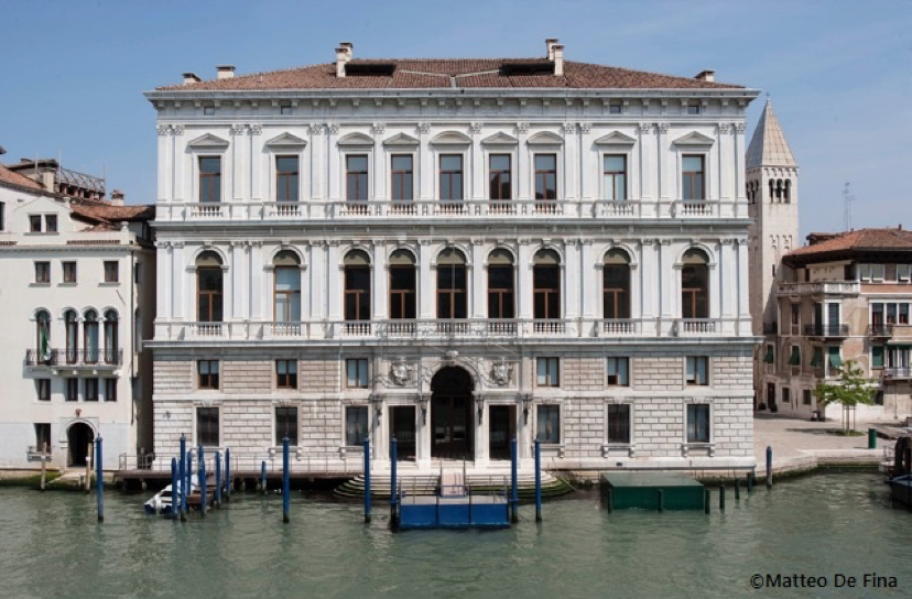  Bảo tàng Palazzo Grassi ở Venice.