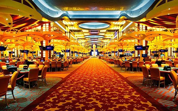 Sau khi tiếp thu ý kiến ĐBQH, dự thảo Luật ĐVHC-KTĐB quy định, quy mô vốn đầu tư tối thiểu đối với dự án khu phức hợp có casino là 45.000 tỷ đồng. (Ảnh minh họa)
