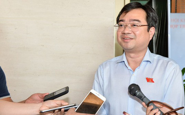 Ông Nguyễn Thanh Nghị trả lời PV bên lề Quốc hội 