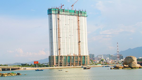 Công trình tổ hợp khách sạn, căn hộ cao cấp Mường Thanh Khánh Hoà 