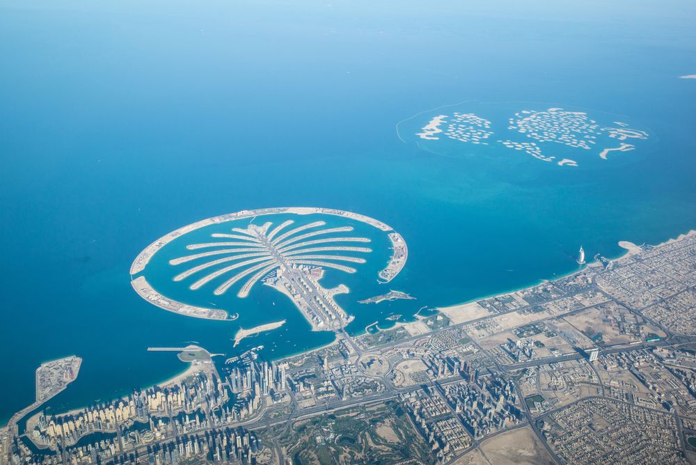 Quang cảnh đất liền Dubai và các hòn đảo nhân tạo của nó. Mario Hagen/Shutterstock