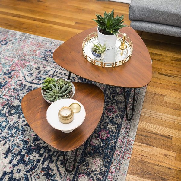Hairpin Leg Wood Top Nesting Coffee Table: Kiểu dáng đẹp và phong cách, bộ bàn này mang đến cảm giác ấm cúng và phù hợp với những ngôi nhà thiết kế nội thất theo phong cách Scandinavian.