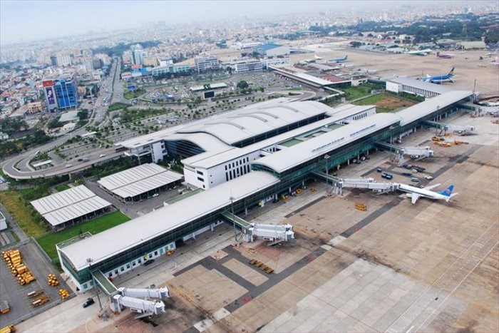 Việc mở rộng cảng hàng không Tân Sơn Nhất đang rất được dư luận, doanh nghiệp và xã hội quan tâm