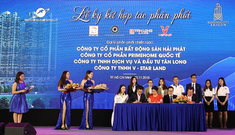 Các đại lý phân phối, đối tác của Sunshine cam kết mang những thông tin chính thống và đầy đủ nhất về dự án tới khách hàng, đồng lòng đưa Sunshine City Sài Gòn trở thành dự án bùng nổ nhất tại Tp.HCM trong thời gian tới.
