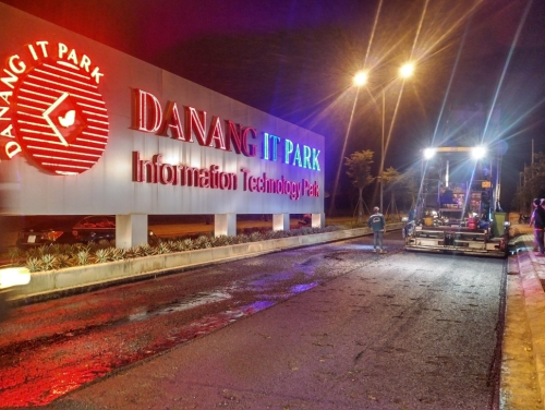 Hạ tầng tại Danang IT Park đang được thi công ngày đêm để kịp khánh thành vào ngày 29/3