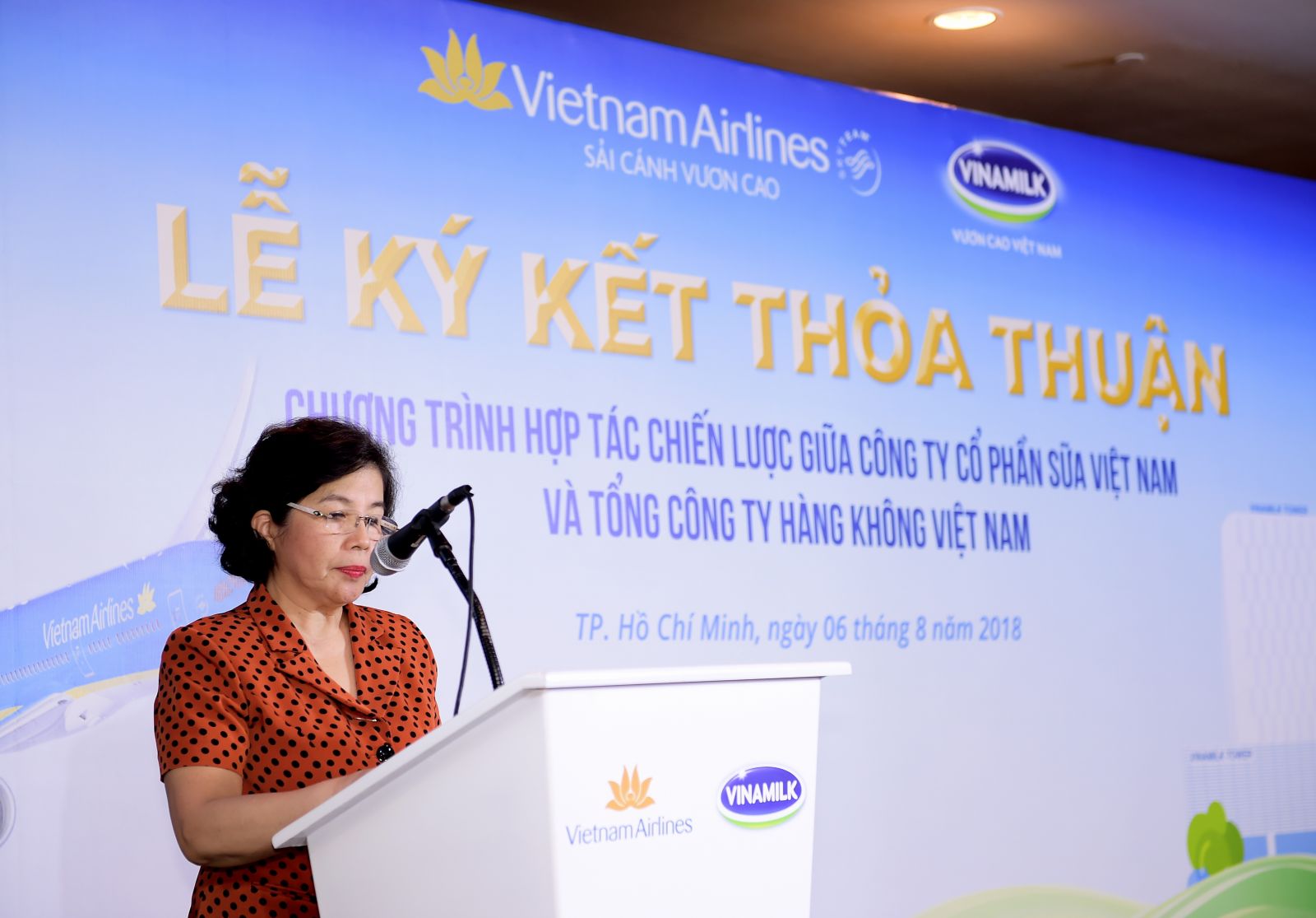 Bà Mai Kiều Liên – Thành viên HĐQT, Tổng Giám đốc Vinamilk phát biểu tại buổi lễ ký kết (Ảnh: Lý Võ Phú Hưng)