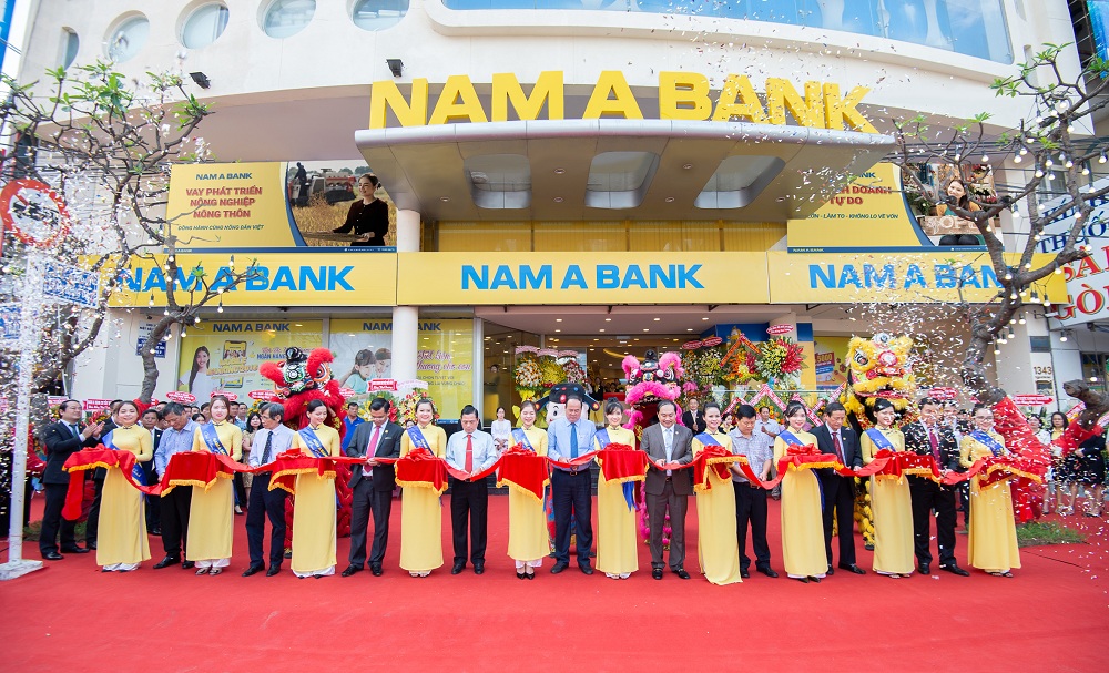 Nam A Bank An Giang khai trương hứa hẹn sẽ là địa điểm giao dịch uy tín của  người dân tại địa phương.