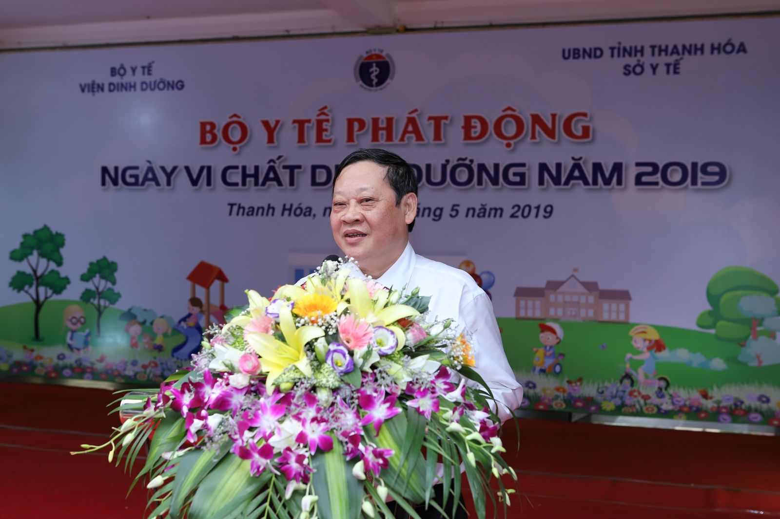 Phát biểu tại Lễ phát động Ngày vi chất Dinh dưỡng năm 2019, Thứ trưởng Bộ Y tế Nguyễn Viết Tiến mong muốn các tổ chức và toàn xã hội cùng chung tay và quan tâm tới việc bổ sung vi chất cho trẻ em